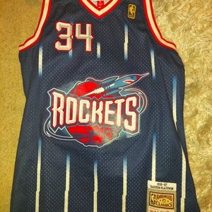 Hakeem Olajuwon 34 Houston Rocket 1996-97 Mitchell & Ness Swingman Road Jersey